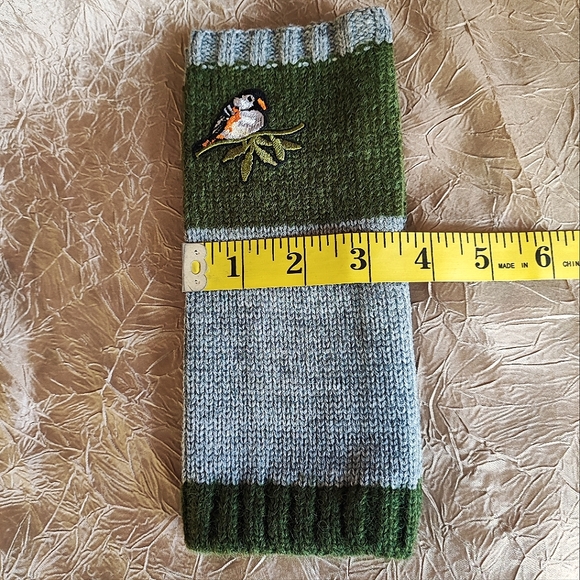 Fingerless Gloves Thumb Holes Olive Green Gray Embroidered Birds Mittens NEW - Picture 4 of 10